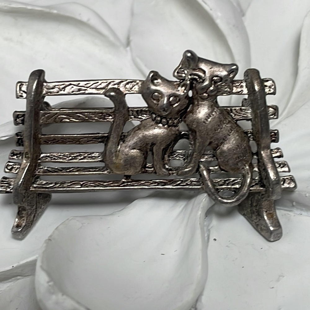 Love Cats Brooch - Picture 4 of 8